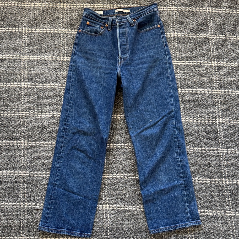 Levi's Women's High waisted button fly Blue Ankle Jeans